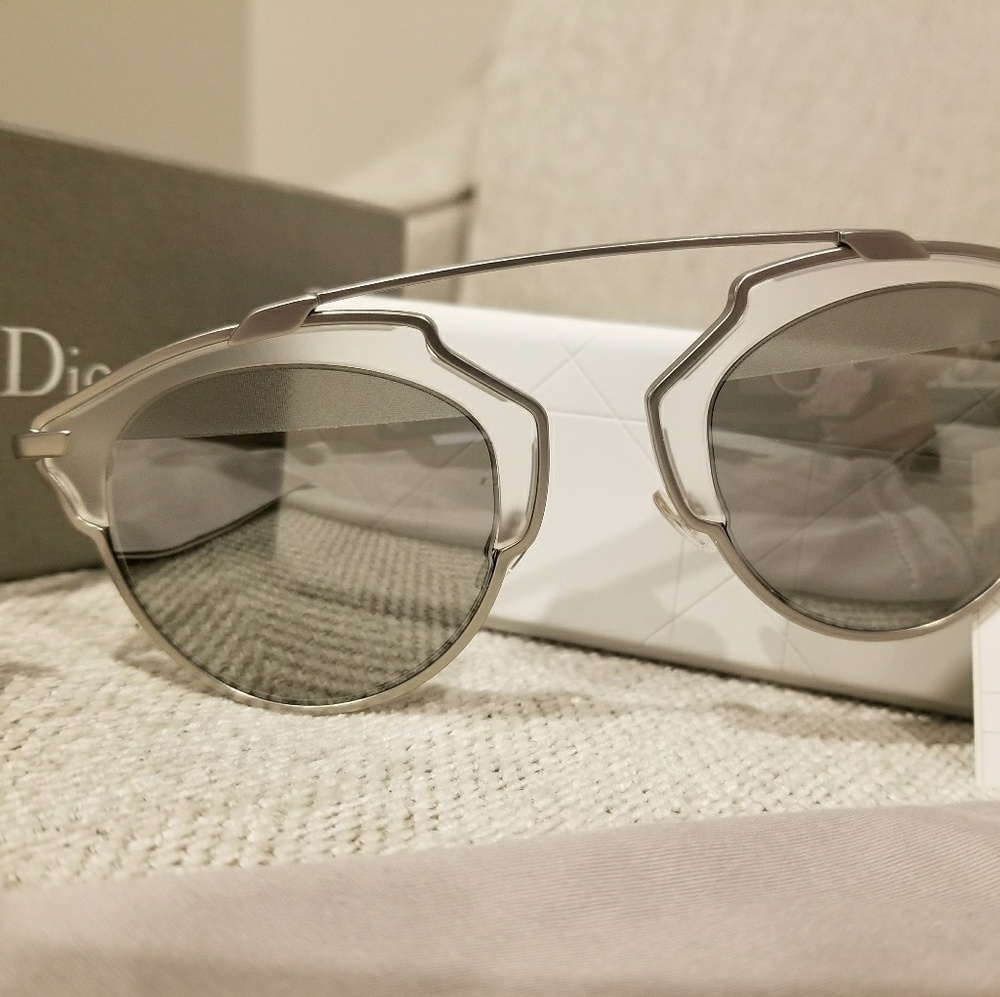 🚫SOLD🚫BRAND NEW Dior 'DiorSoReal' Sunglasses - Picture 5 of 8
